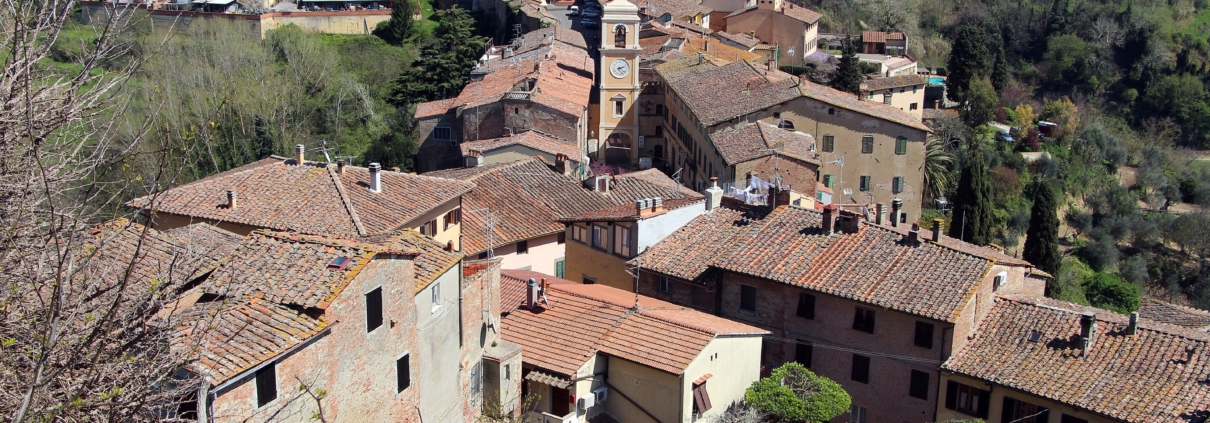 Palaia,_rocca,_vista_02